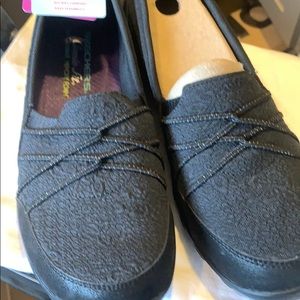 Skechers memory foam black slip ons